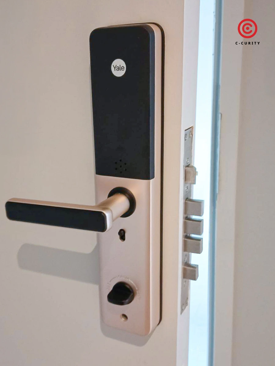 กลอนประตูดิจิตอลที่มีล็อคข้างใน Yale YDME200NxT Privacy Lock Digital Door Lock ล็อคจากข้างใน Mechanic Privacy Lock ระบบล็อคด้วยกลไก